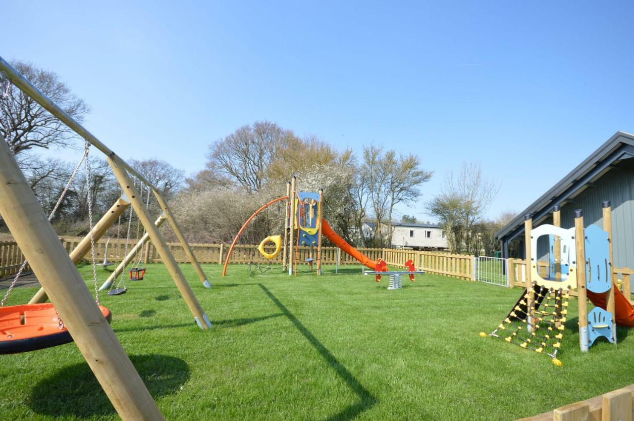 Camping Pods, Carlton Meres Holiday Park Rendham Экстерьер фото